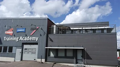 Ledig kontorslokal i två plan om ca 440 m². Ledig kontorslokal i två plan om ca 440 m².